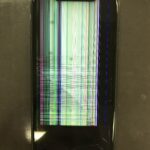 【アイフォン11】液晶が割れて映像がおかしくなったiPhone11の修理