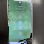 【アイフォン】フレームが歪んでしまいタッチ操作もきちんと出来ないiPhone12の画面修理