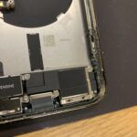 【アイフォン】iPhoneの内部はこんなにも汚れてる？